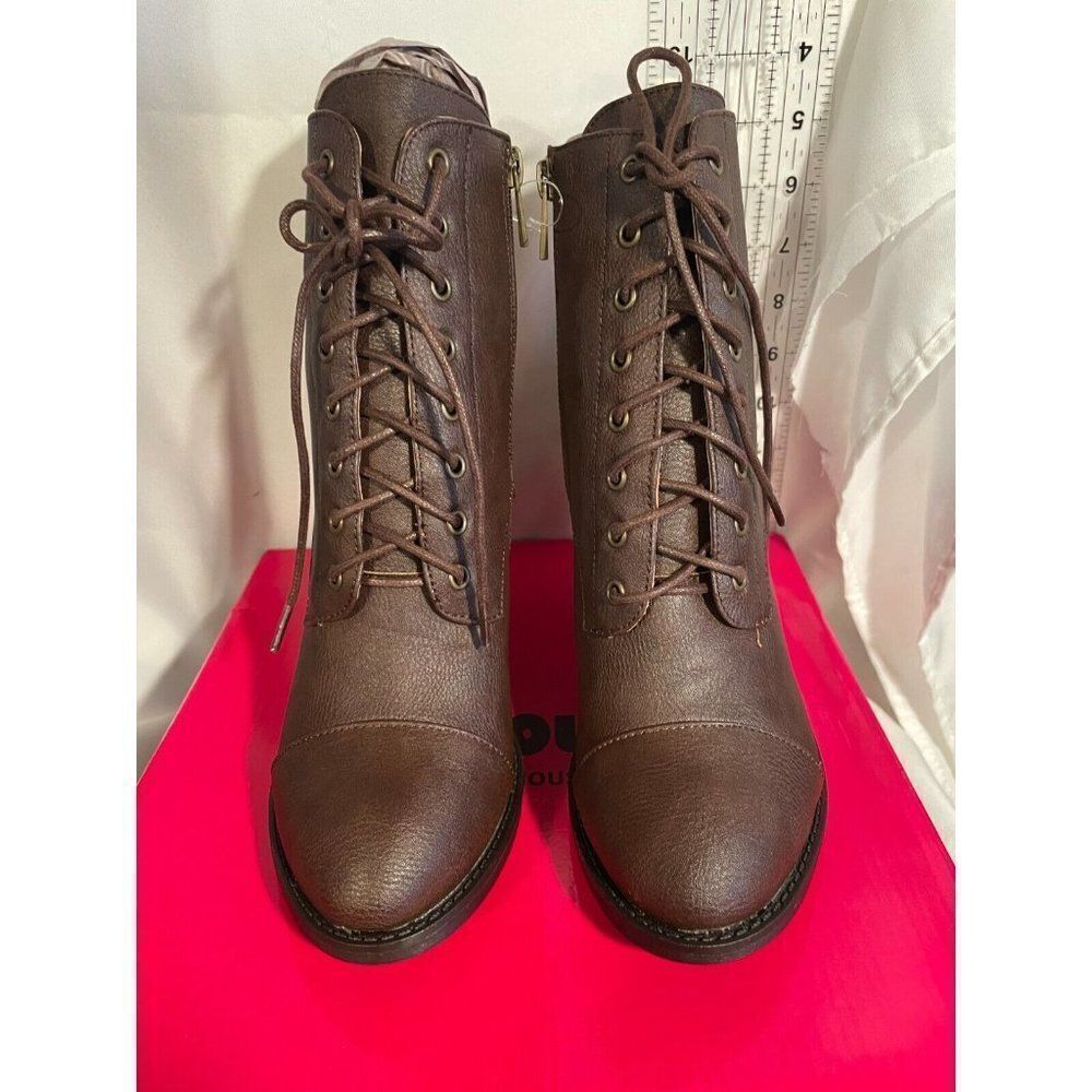 NEW Dollhouse Boots Womens 7.5 Transport Brown